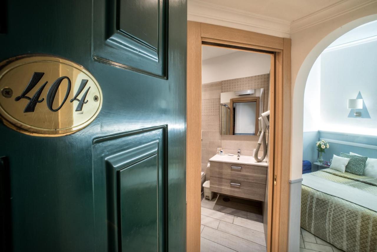 Hotel Degli Angeli 4*